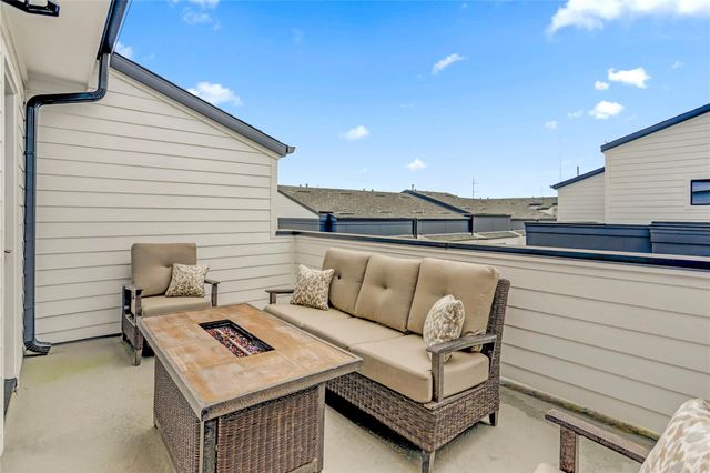 1104 Ennis Street, Houston, TX 77003