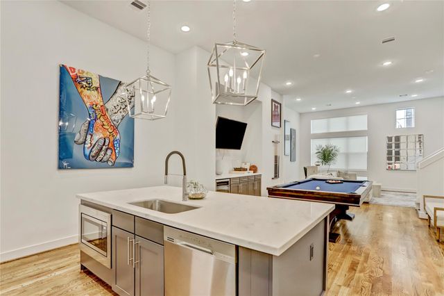 1104 Ennis Street, Houston, TX 77003