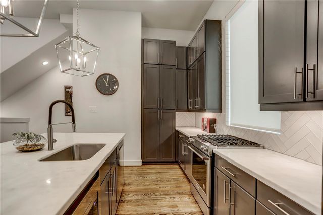 1104 Ennis Street, Houston, TX 77003