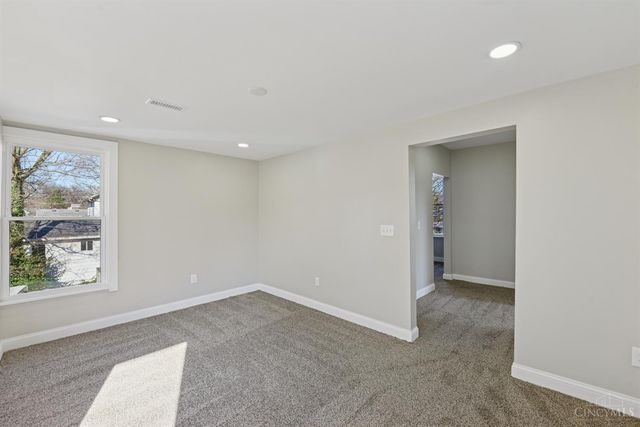 8081 Woodbine Avenue, Cincinnati, OH 45216