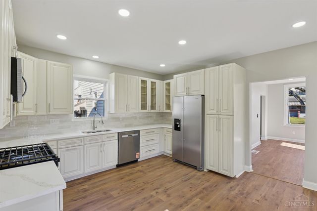 8081 Woodbine Avenue, Cincinnati, OH 45216