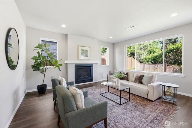 18856 Colwood Avenue NE, Poulsbo, WA 98370
