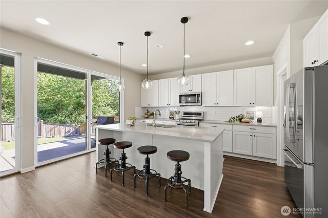 18856 Colwood Avenue NE, Poulsbo, WA 98370