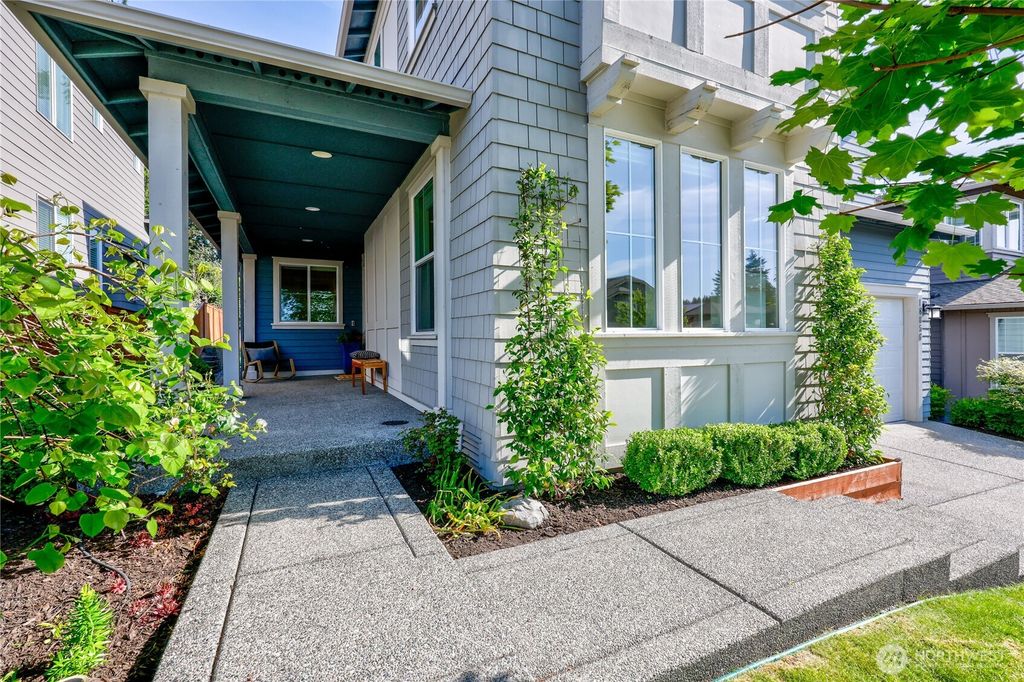 18856 Colwood Avenue NE, Poulsbo, WA 98370