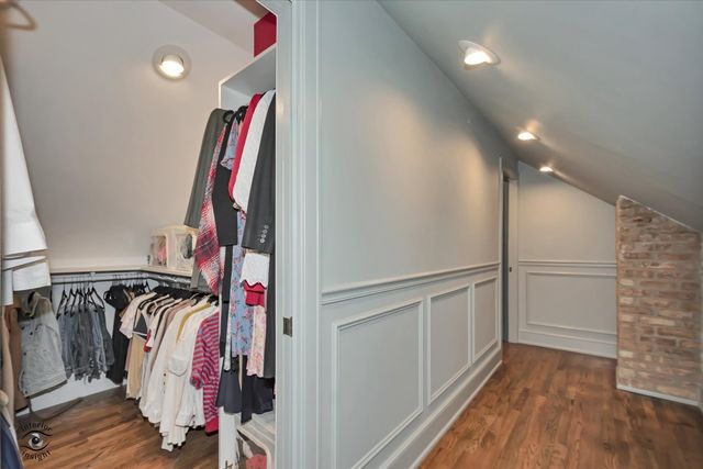 10516 S Seeley Avenue, Chicago, IL 60643