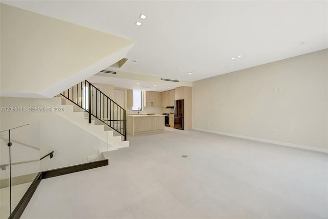 2692 SW 25th Ave, Miami, FL 33133