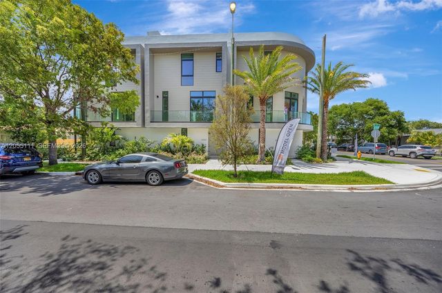 2692 SW 25th Ave, Miami, FL 33133