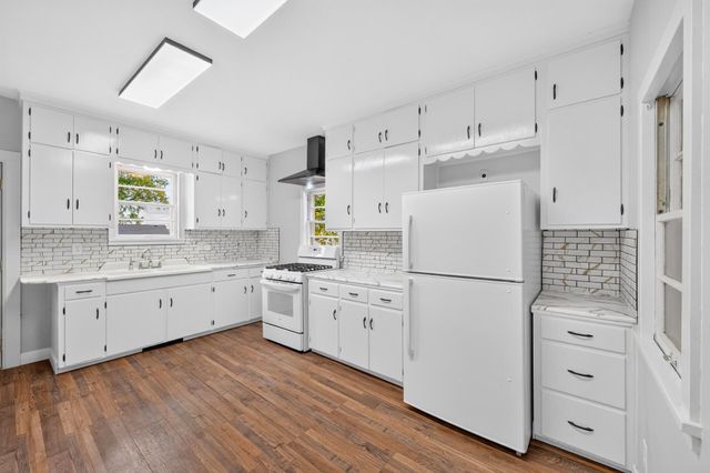 2631 5th Avenue E, North Saint Paul, MN 55109