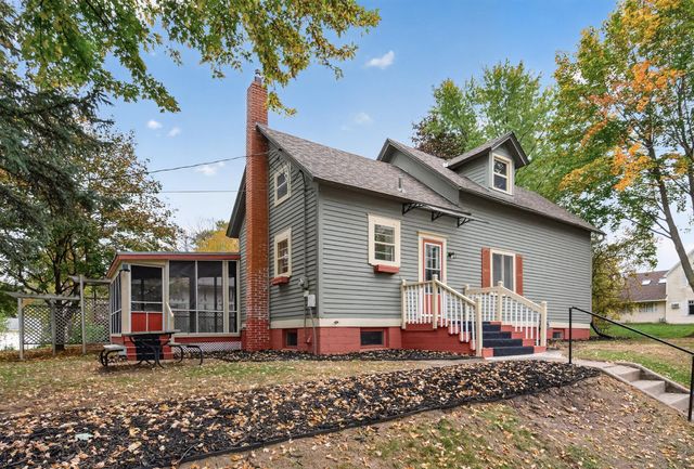 2631 5th Avenue E, North Saint Paul, MN 55109