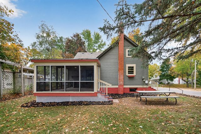 2631 5th Avenue E, North Saint Paul, MN 55109