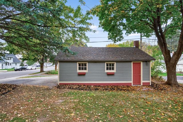 2631 5th Avenue E, North Saint Paul, MN 55109