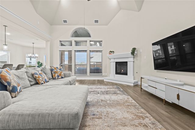 14892 Hometown Drive, Frisco, TX 75035