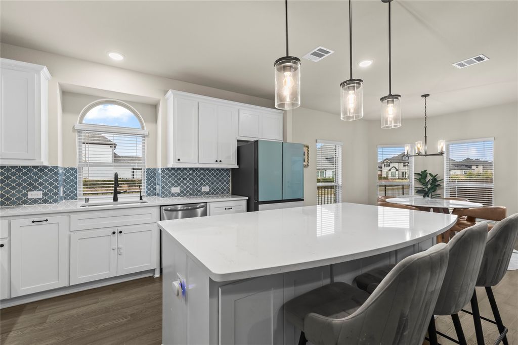 14892 Hometown Drive, Frisco, TX 75035