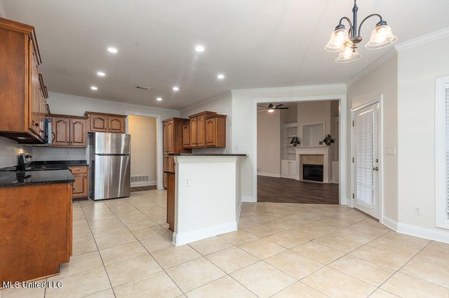 2864 Summer Oaks Place, Southaven, MS 38672