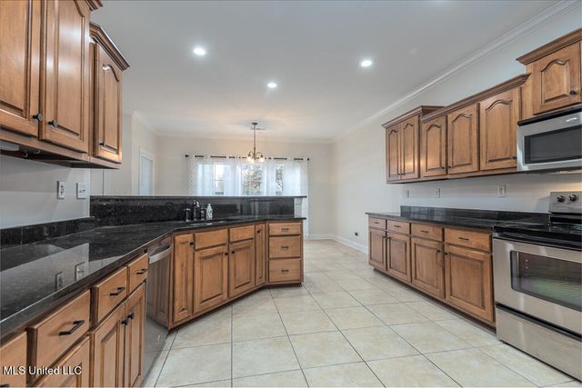 2864 Summer Oaks Place, Southaven, MS 38672