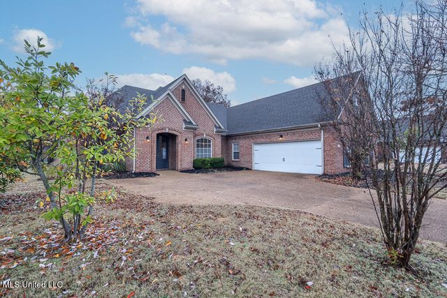 2864 Summer Oaks Place, Southaven, MS 38672