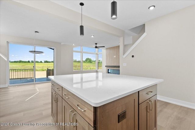 15270 Nottingham Fields Parkway, Lansing, MI 48906