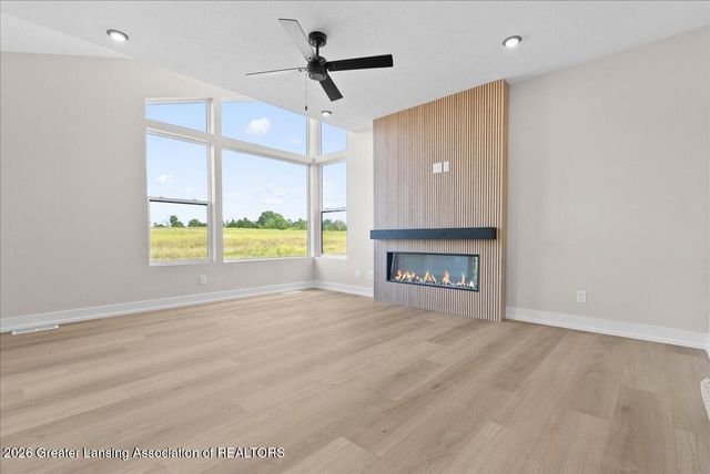 15270 Nottingham Fields Parkway, Lansing, MI 48906