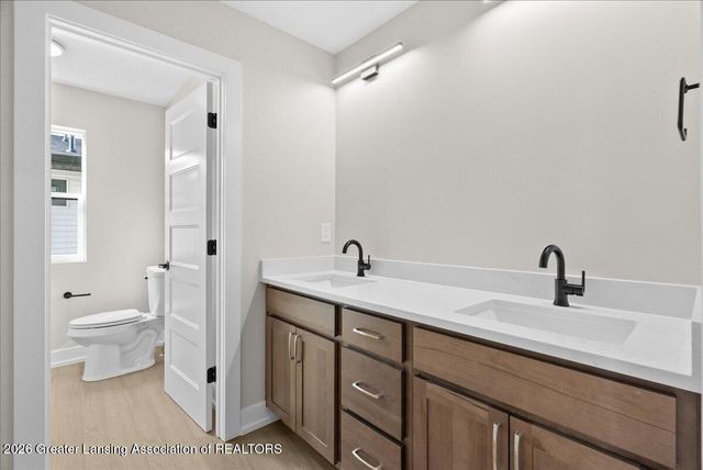 15270 Nottingham Fields Parkway, Lansing, MI 48906