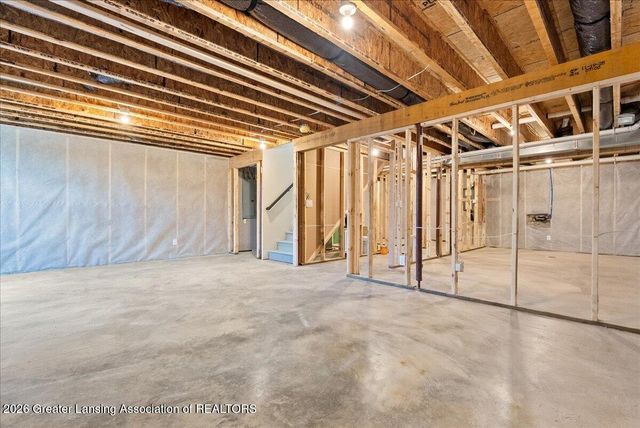 15270 Nottingham Fields Parkway, Lansing, MI 48906