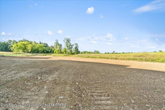 15270 Nottingham Fields Parkway, Lansing, MI 48906