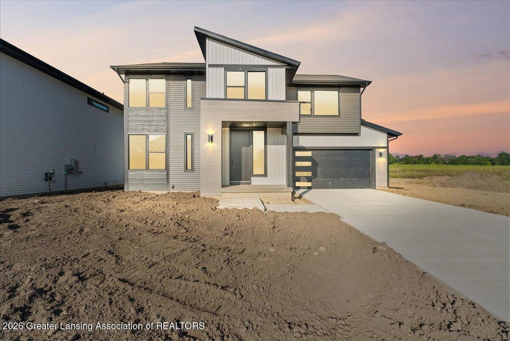 15270 Nottingham Fields Parkway, Lansing, MI 48906