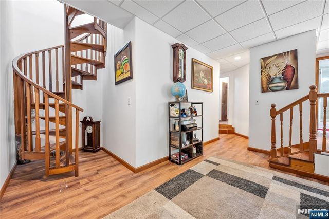 21 Marcia Road, Ringwood, NJ 07456