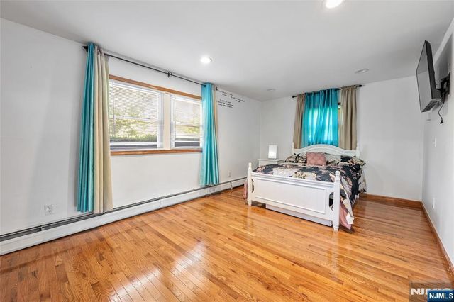 21 Marcia Road, Ringwood, NJ 07456