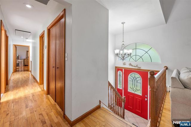 21 Marcia Road, Ringwood, NJ 07456