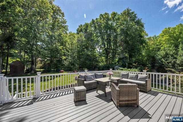 21 Marcia Road, Ringwood, NJ 07456