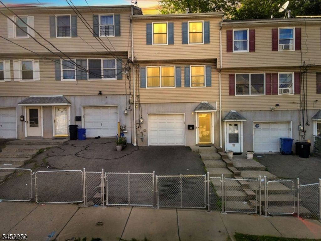 69 N 4Th St, Paterson City, NJ 07522 — exterior