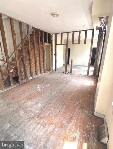 7109 TULIP ST, Philadelphia, PA 19135