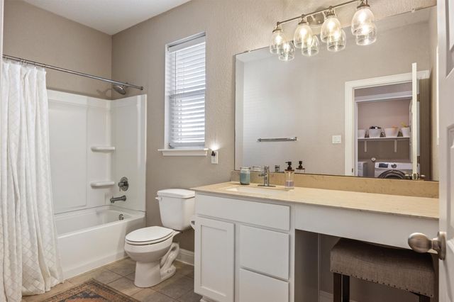 101 Muenster DR 154, Hutto, TX 78634