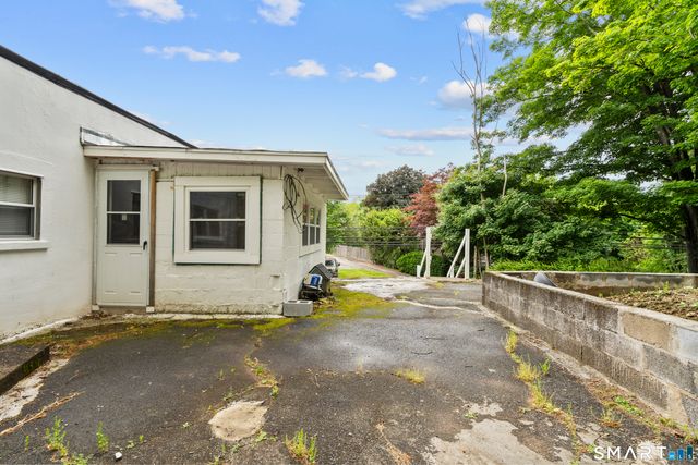 399 Hawthorne Avenue, Derby, CT 06418