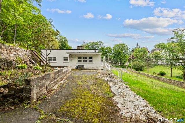 399 Hawthorne Avenue, Derby, CT 06418