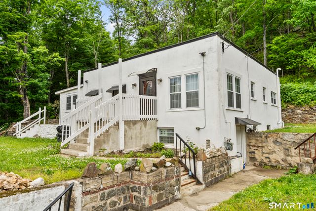 399 Hawthorne Avenue, Derby, CT 06418
