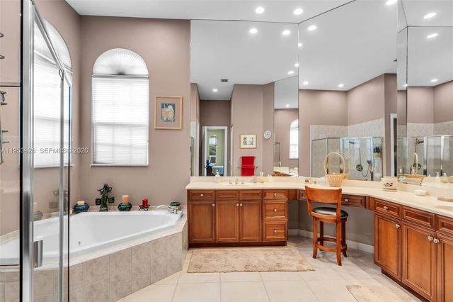 12861 Kapok Ln, Davie, FL 33330