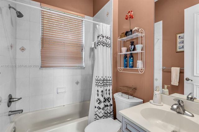 12861 Kapok Ln, Davie, FL 33330