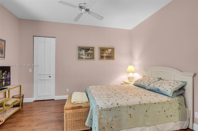 12861 Kapok Ln, Davie, FL 33330