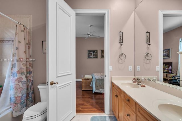 12861 Kapok Ln, Davie, FL 33330