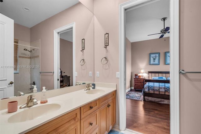 12861 Kapok Ln, Davie, FL 33330