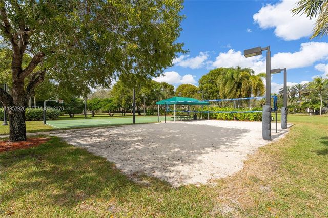 12861 Kapok Ln, Davie, FL 33330