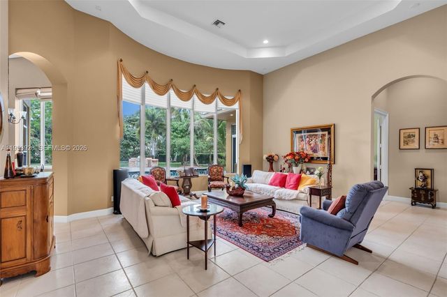 12861 Kapok Ln, Davie, FL 33330