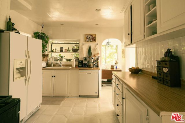 1744 Webster Avenue, Los Angeles, CA 90026