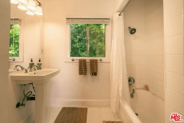 1744 Webster Avenue, Los Angeles, CA 90026