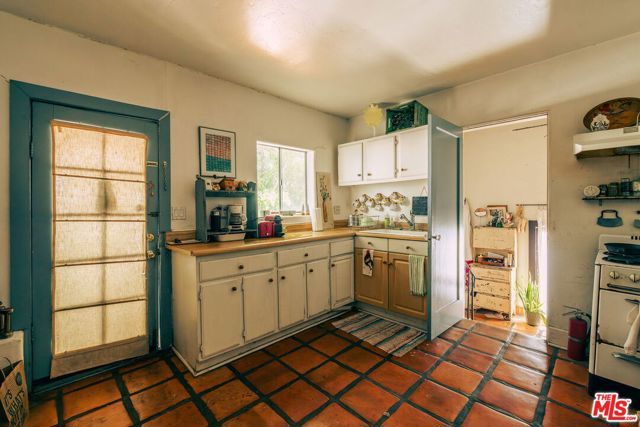 1744 Webster Avenue, Los Angeles, CA 90026