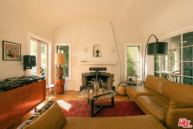 1744 Webster Avenue, Los Angeles, CA 90026