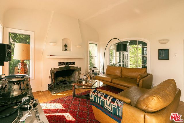 1744 Webster Avenue, Los Angeles, CA 90026