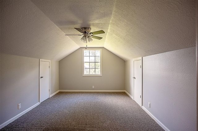 6840 Hansen Boulevard, Groves, TX 77619