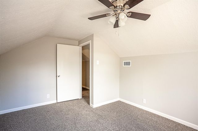 6840 Hansen Boulevard, Groves, TX 77619